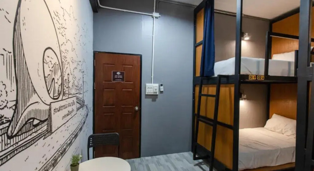 Кровать в общем номере (женский номер) The Z Nite Hostel
