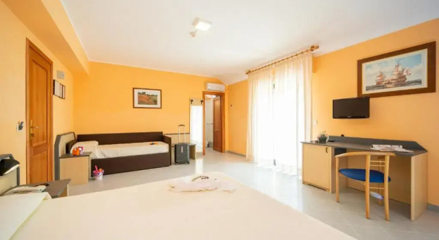 Номер Standard Отель La Principessa Conference Center