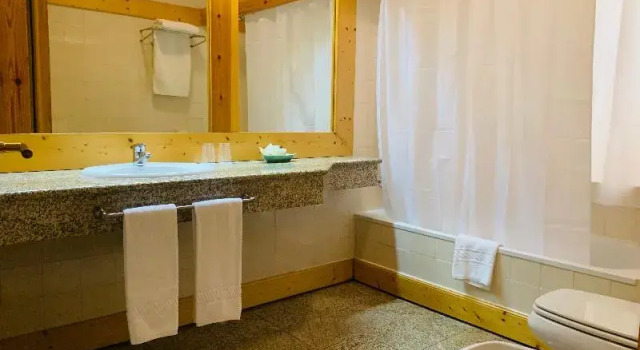 Люкс Deluxe с балконом Lam Hotel Convento do Desagravo