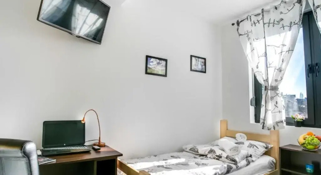 Standard Doppel Zimmer Hostel Moving