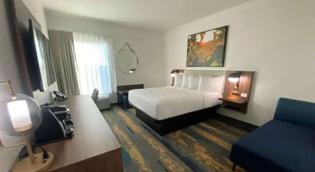 Двухместный номер Deluxe La Quinta Inn & Suites by Wyndham Galt Lodi North