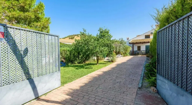 Casa La Palmera Villanueva de la Concepcion by Ruralidays, Varaa Hotelli Hotellit Malaga Province uima-altaalla, Uima-allas