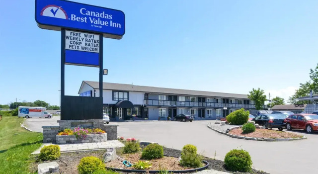 Saint Catharines Travelodge, Varaa Hotelli  