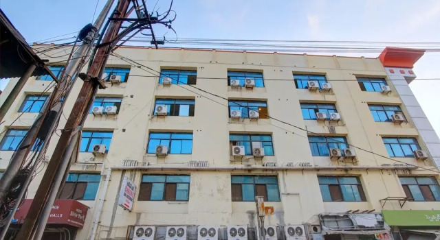 Hotel Golden Park by OYO, Rezerwuj Hotel Ameerpet 