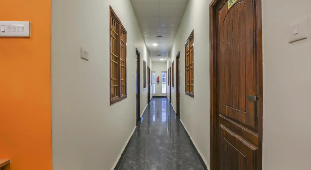 Hotel O Om Sakthi Hotel, Забронировать Отель Отели штата Тамилнада 3 звезды, 3*