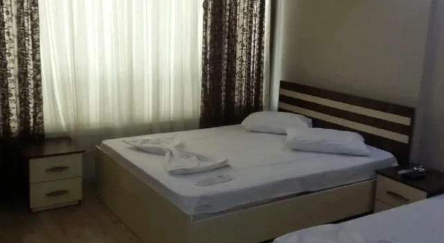 Трёхместный номер Standard Ahranis Hotel