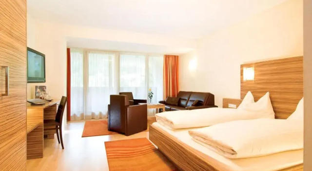 Четырёхместный номер Superior Hotel Brötz