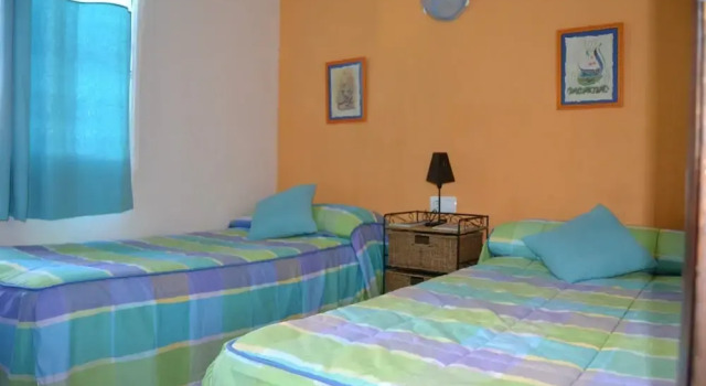 Bungalow Susana, Забронировать Отель Отели и гостиницы Эльс-Поблетс, Отель