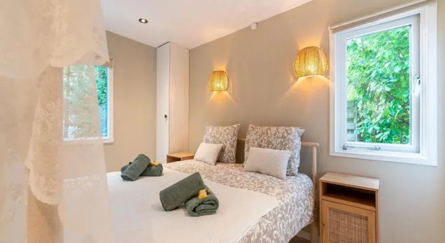 Holiday Home in Gelderland Near Woodlands, Rezerwuj Hotel Zwolle Salland