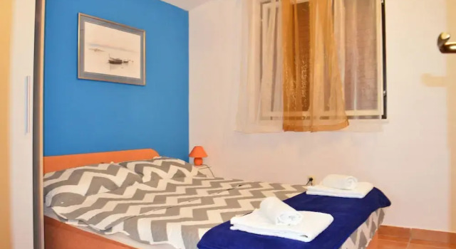 Apartments Branko / Joanna / Two Bedrooms, Забронировать Апартаменты/квартира Отели Трибунь с бассейном, рядом с Пристань для яхт Трибуни, Бассейн