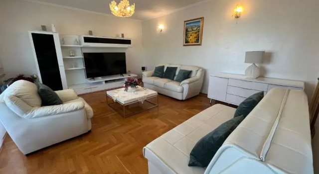 Holiday Home Korenic, Забронировать Отель Отели Умаг 3 звезды, 3*