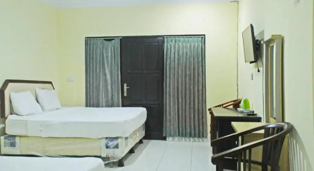 Люкс Superior Collection O 91517 Hotel Gajah Mada Soe