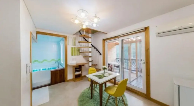 Hongcheon Le Grand Chariot Pension, Prenota Affittacamere Seo-myeon Corea del Sud
