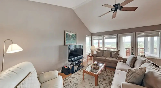 1151oakc 3 Bedroom Home