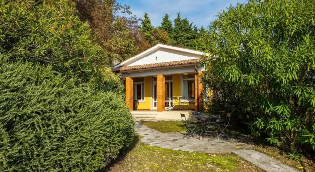 Коттедж Beaming Holiday Home in Marciaga With Pool, Garden,terrace