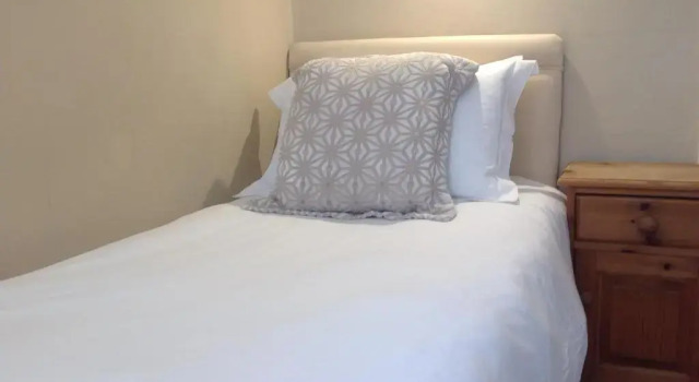 Peak Weavers Rooms & Restaurant, Забронировать Отель Отели в центре Лика с завтраком, отели в центре Лика с завтраком