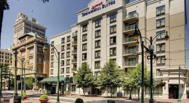 SpringHill Suites Memphis Downtown, Buchen Sie Hotel Memphis Tennessee, in der Nähe von Magevney House