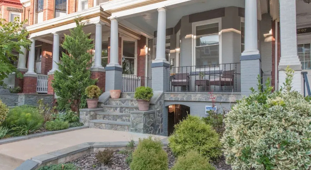 Honey Suite - Luxury Bed - Peaceful and Quiet Central D.C.