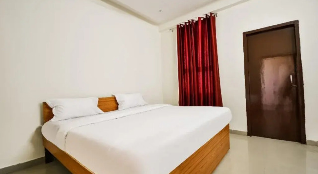 Hotel Raj Niwas by OYO Rooms