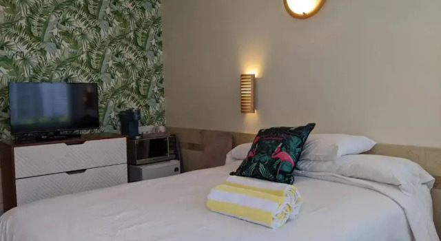 Номер Economy El Rancho Motel