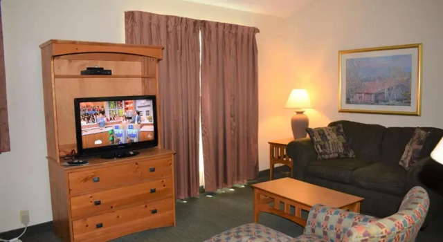 Люкс с 2 комнатами Baymont by Wyndham Wichita East
