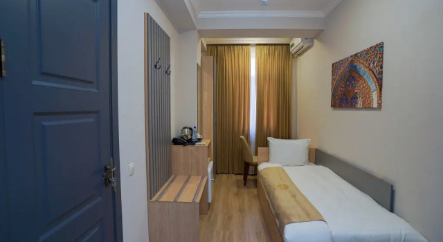 Одноместный номер Economy Almalyk Plaza Hotel