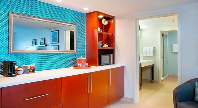 Двухместный люкс Courtyard by Marriott Myrtle Beach Barefoot Landing