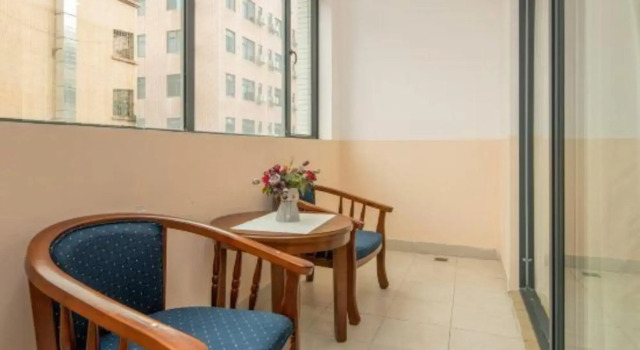 Ou K Yihao International Select House, Boek Hotel Hotels in Guangdong met parkeren, Parkeren