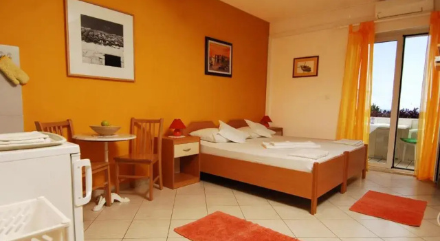 Студия Apartments Mirela