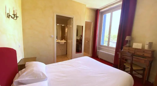 Полулюкс Hotel Beauséjour