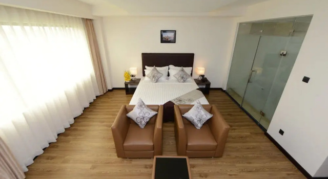 Люкс Hotel Lexus Yangon
