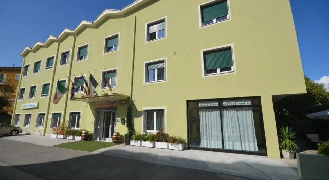 Hotel Astoria, Забронировать Отель Дезенцано-дель-Гарда озеро Гарда