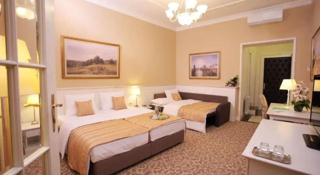 Номер Superior Booking Rooms
