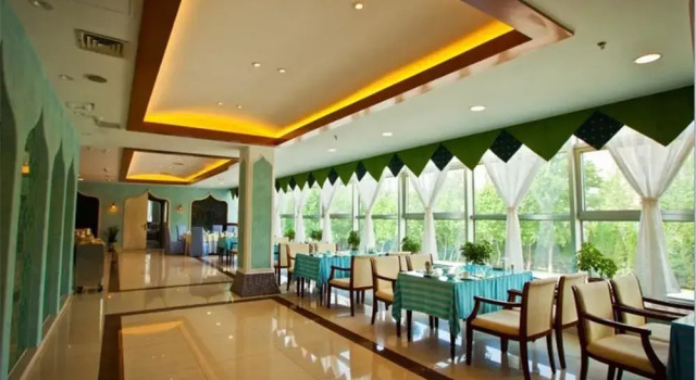Min Zu Hotel - Dalian, Book Hotel Hoteller i Dagushan med parkering, Parkering