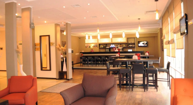 Chagala Aktau Hotel, Rezerwuj Apartamentowiec hotelowy Hotele w Mangystau Region z parkingiem, Parking