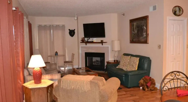 River Place Condos 411 3BD