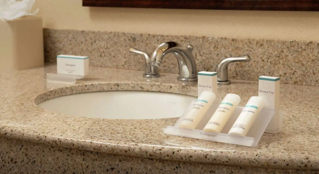 Полулюкс Hilton Garden Inn Yakima Downtown