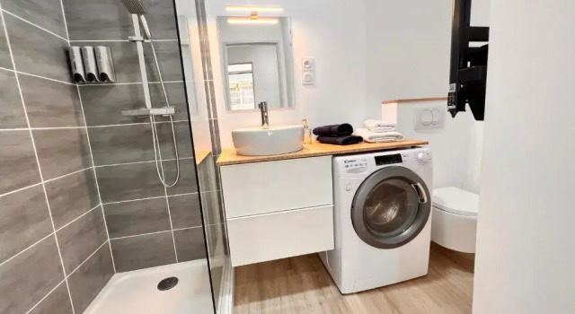 Апартаменты Deluxe Appartements calmes - Standing - Hypercentre - CLIM - WIFI - Netflix