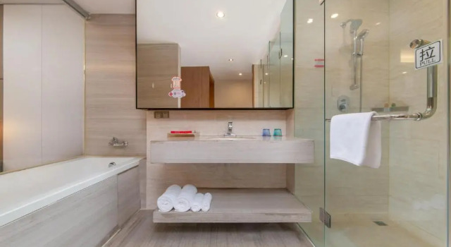 Двухместный люкс Executive Ramada Plaza Shenzhen North