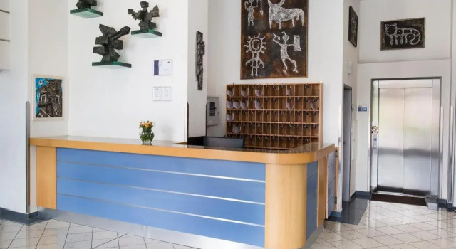Hotel Marttel, Забронировать Отель Отели Карловых Варов с бассейном, рядом с Городской театр в Карловых Варах, Бассейн