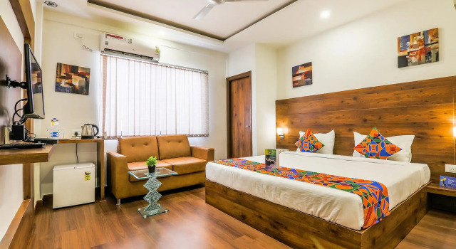 FabHotel Vista Suites, Rezerwuj Hotel Hotele w Bangalore z parkingiem, Parking