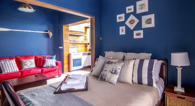 Апартаменты Manly Waves Studios & Apartments