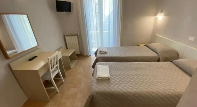 Двухместный номер Standard с балконом Hotel Atena