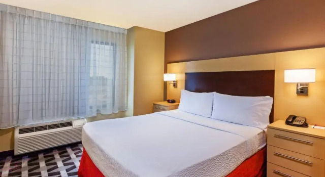 Двухместный люкс с 2 комнатами TownePlace Suites by Marriott Tulsa Broken Arrow