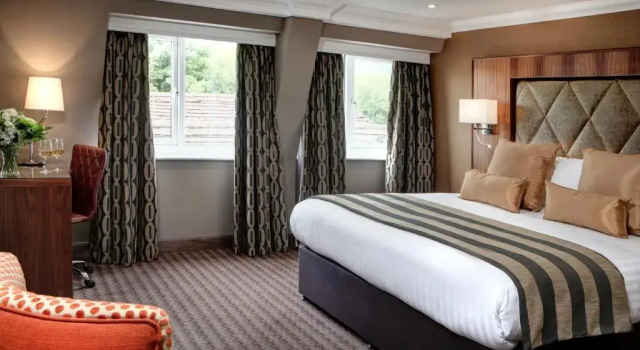 Номер Executive Donnington Manor Hotel