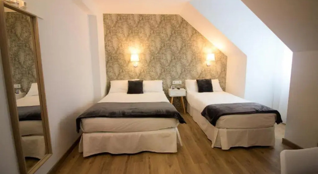 Трёхместный номер Standard Hotel Vilagarcia