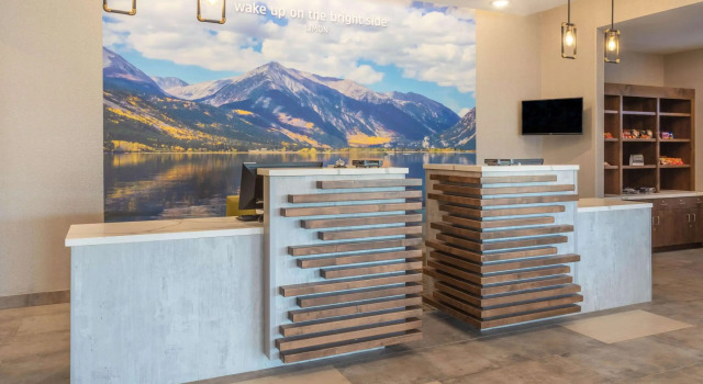 La Quinta Inn & Suites by Wyndham Limon, Book Hotel Hoteller i Limon med parkering, Parkering