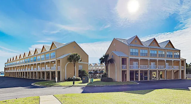 Walker Key Getaway W/ Pools, Marina & Boat Slip 3 Bedroom Condo, Boek Appartement Orange Beach 