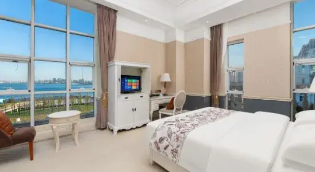 Люкс с видом на море Blue Sky Hotel Yantai