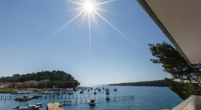 Apartmani Maris, Prenota Appartamento Hotel a Isole Quarnerine con parcheggio, Parcheggio